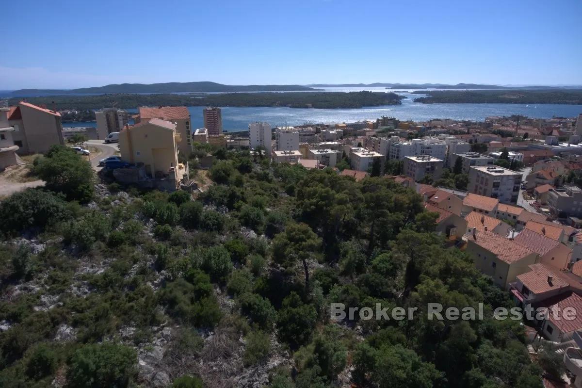 atraktivno građevinsko zemljište sa pogledom na zaljev - slika 10