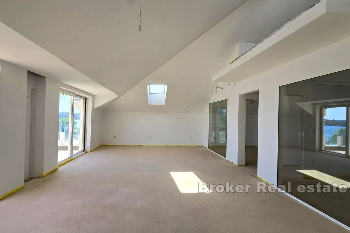 apartman s pogledom na more - slika 3