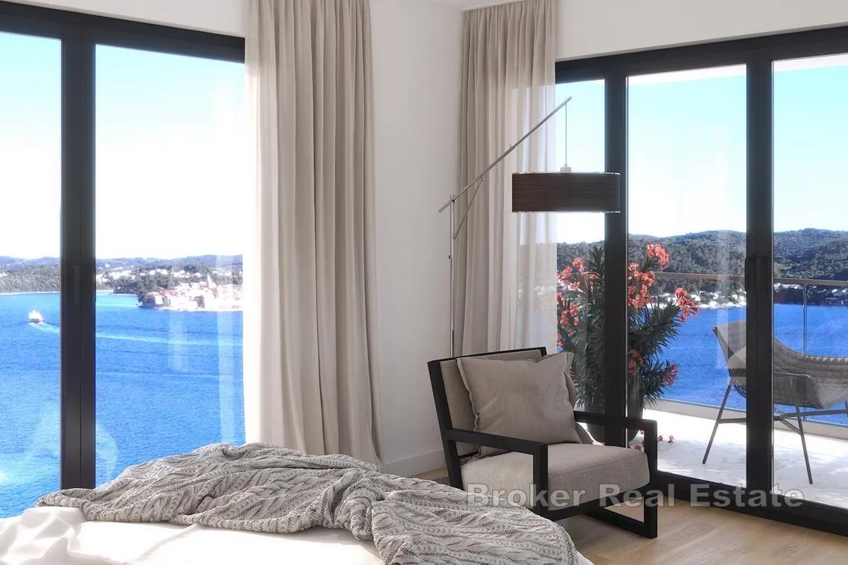 vila s bazenom i wellnessom u blizini plaže - slika 6