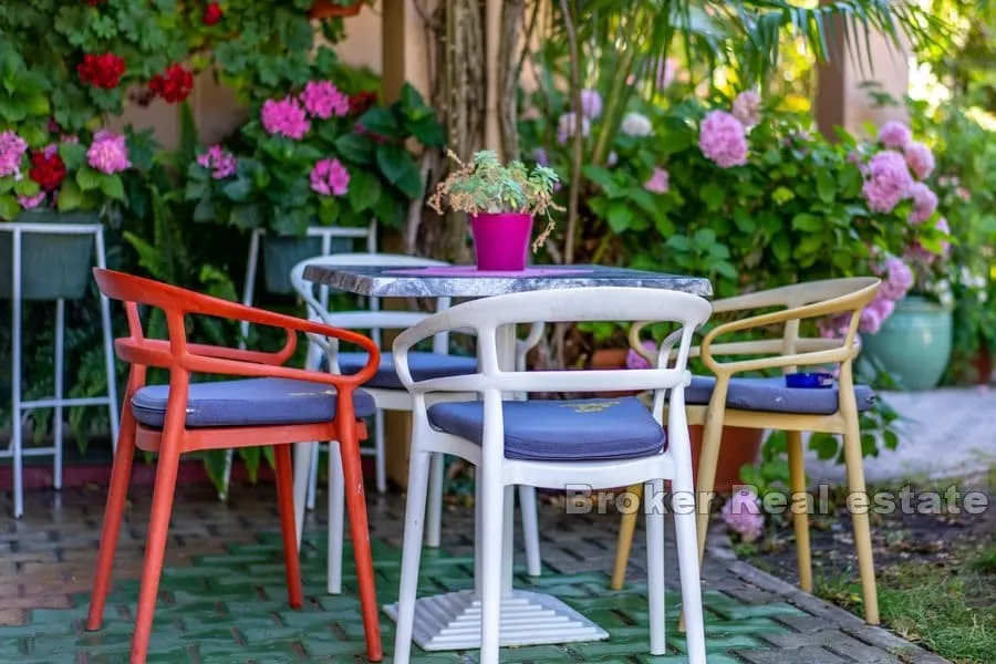apartmanska kuća blizu mora - slika 10