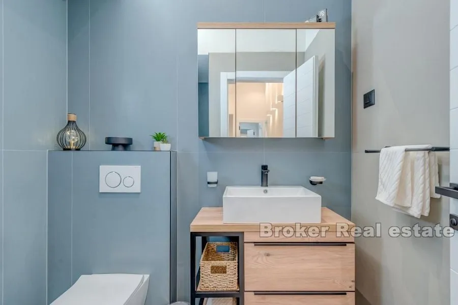 vila u završnoj fazi gradnje, prodaja - slika 12