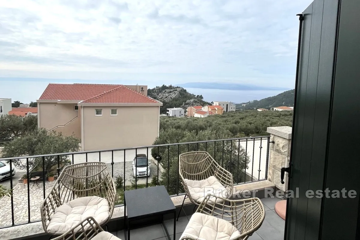 prekrasna apartmanska kuća s pogledom na more - slika 17