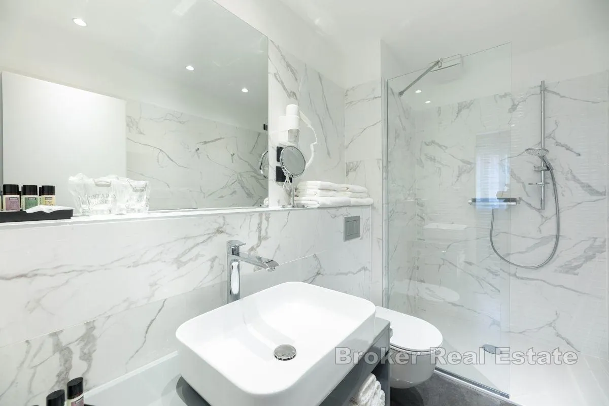 heritage hotel u centru grada - slika 12