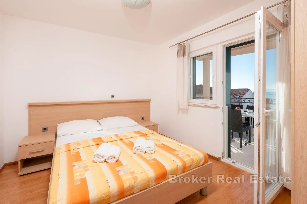 apartmanska kuća prekrasnim pogledom i blizinom mora - slika 11