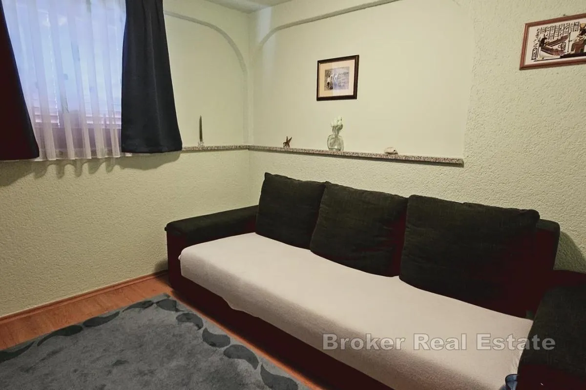 apartman s loggiom i pogledom na more - slika 9