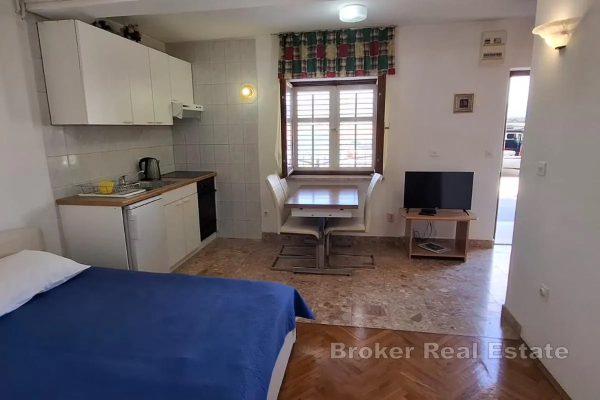 apartmanska kuća na vrhunskoj lokaciji s pogledom na more - slika 6
