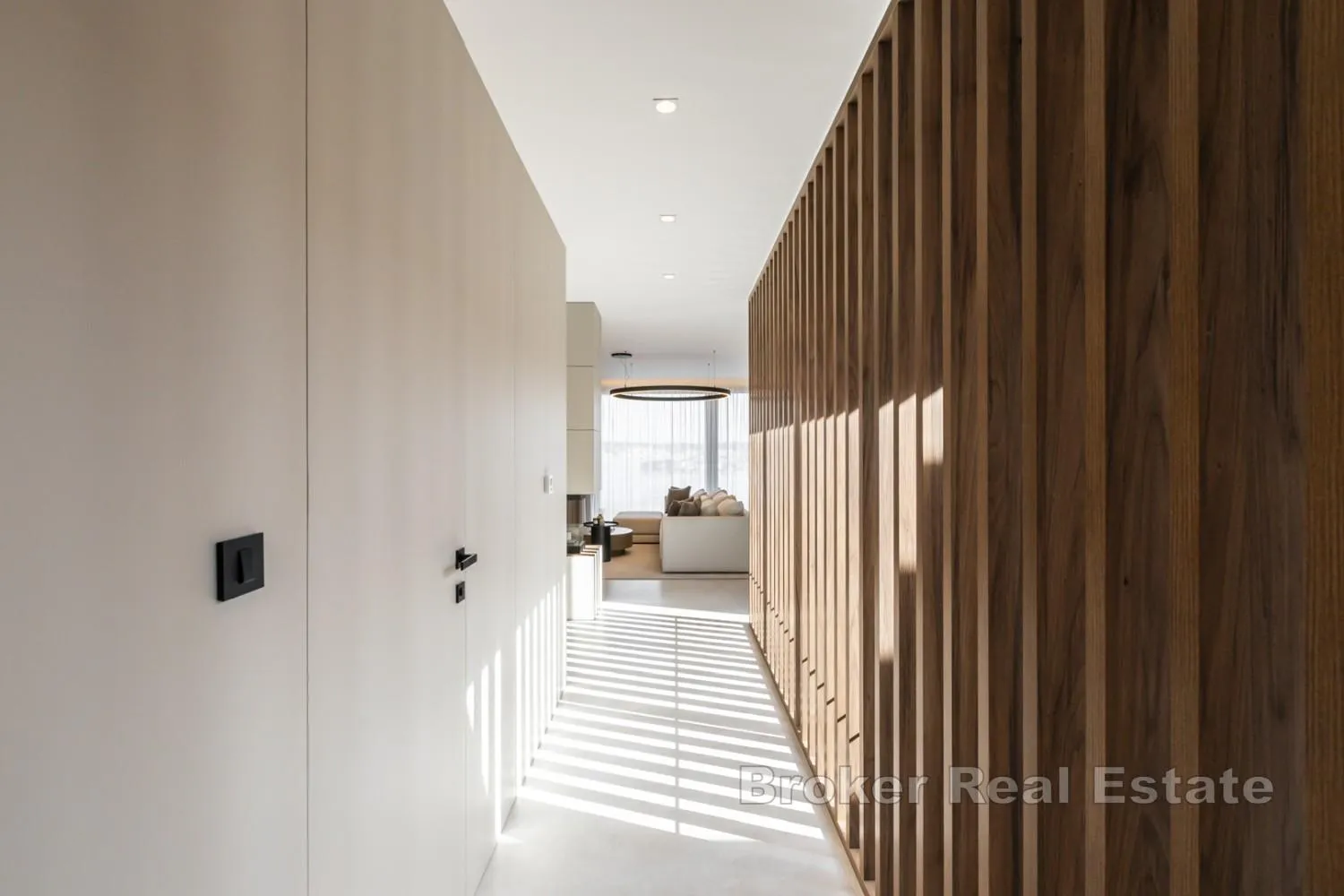 izuzetan dvoetažni penthouse - slika 12