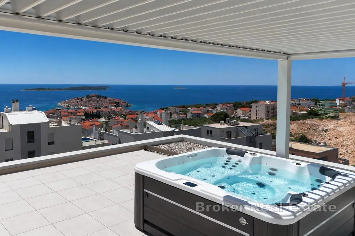 penthouse s pogledom na more - slika 8