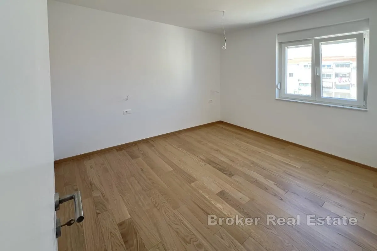 dvoetažni penthouse s panoramskim pogledom na more - slika 19