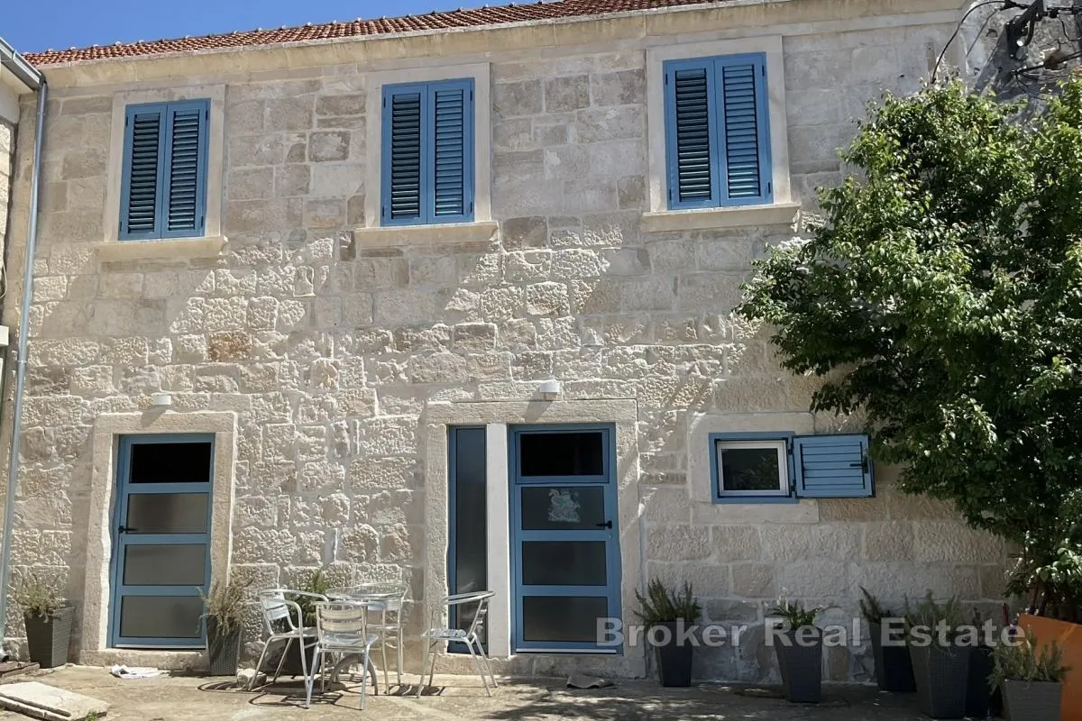 Stan u kamenoj kući - Korčula