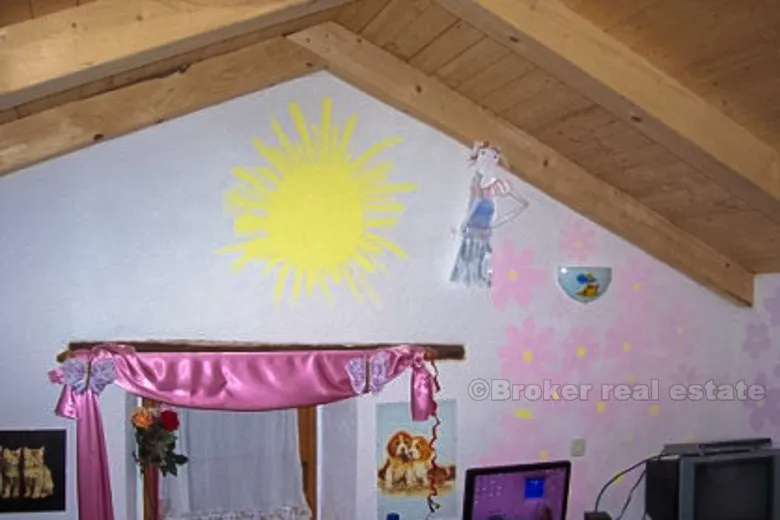 kuća na 3 etaže, na prodaju - slika 12