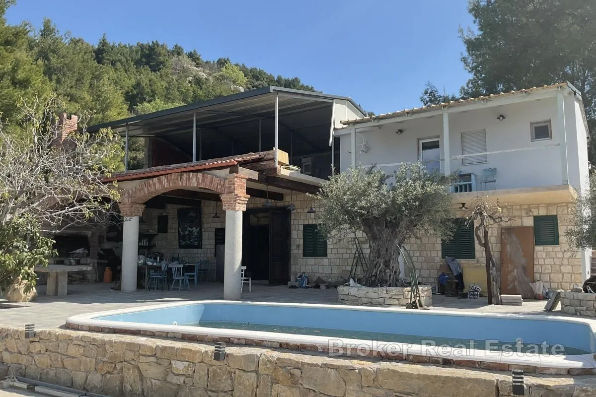 kamena kuća s otvorenim pogledom na more - slika 2