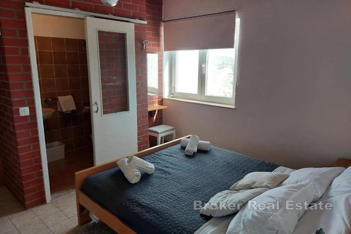 apartmanska kuća s pogledom na more - slika 11