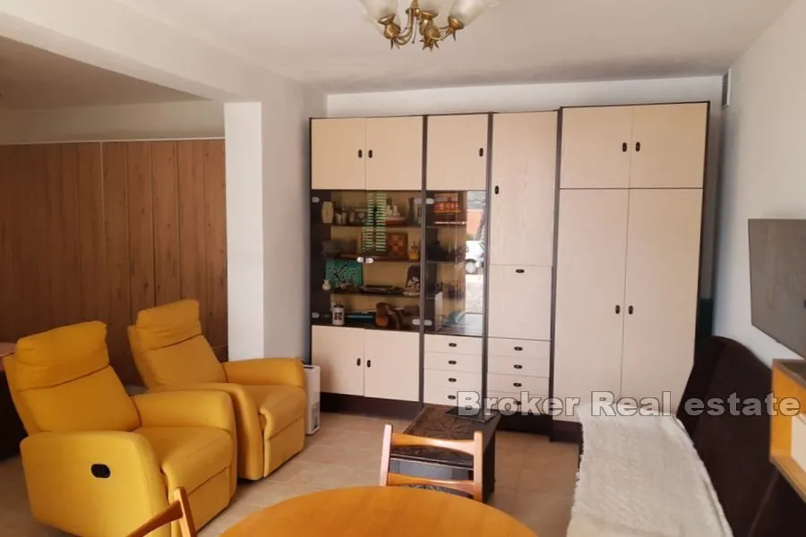 apartmanska kuća s pogledom na more - slika 3
