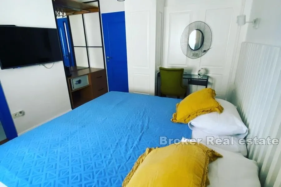 kamena vila s bazenom - slika 11