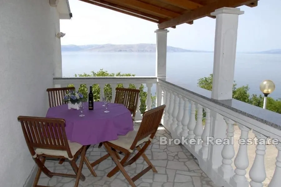 apartmanska kuća prvi red do mora - slika 5