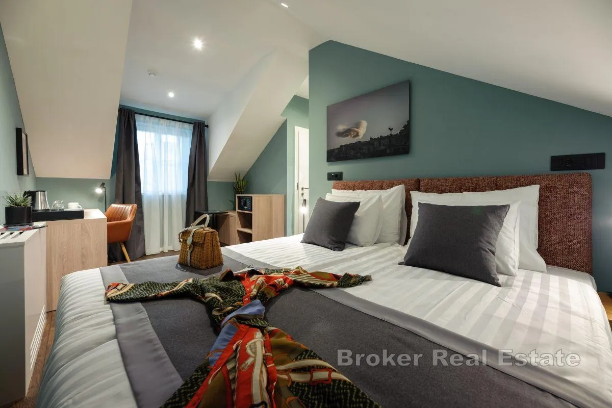 heritage hotel u centru grada - slika 13