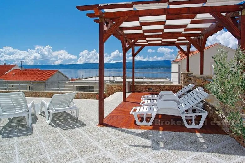 apartmanska kuća s bazenom i pogledom na more, na prodaju - slika 6