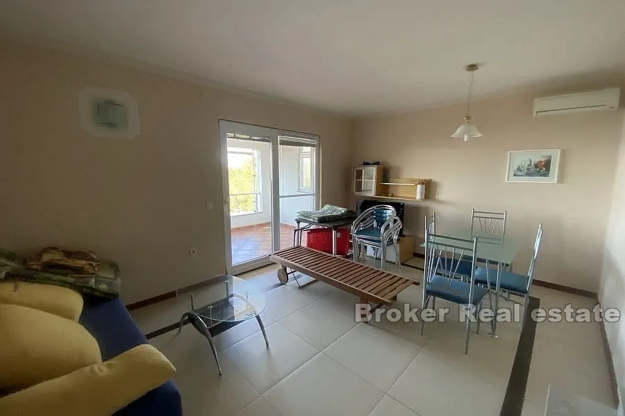 apartmanska kuća u prvom redu do mora - slika 3