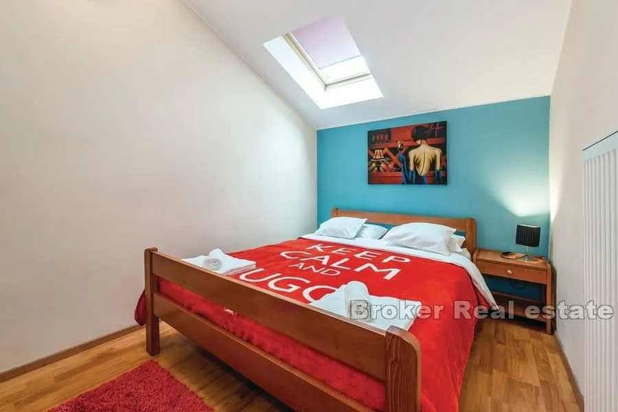 luksuzna vila s bazenom - slika 8