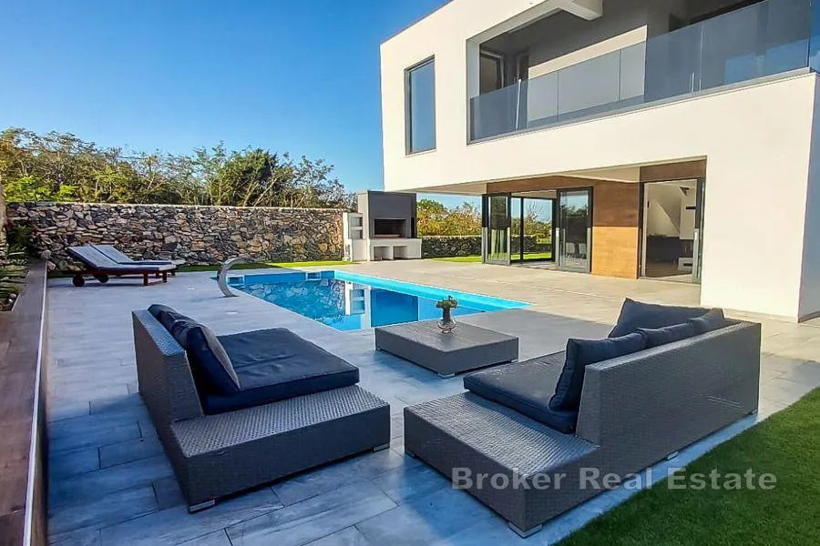 moderna vila s bazenom - slika 3