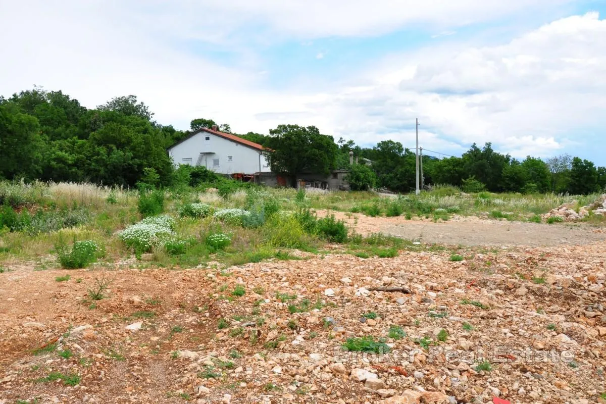 građevinsko zemljište s panoramskim pogledom i idejnim projektom - slika 2