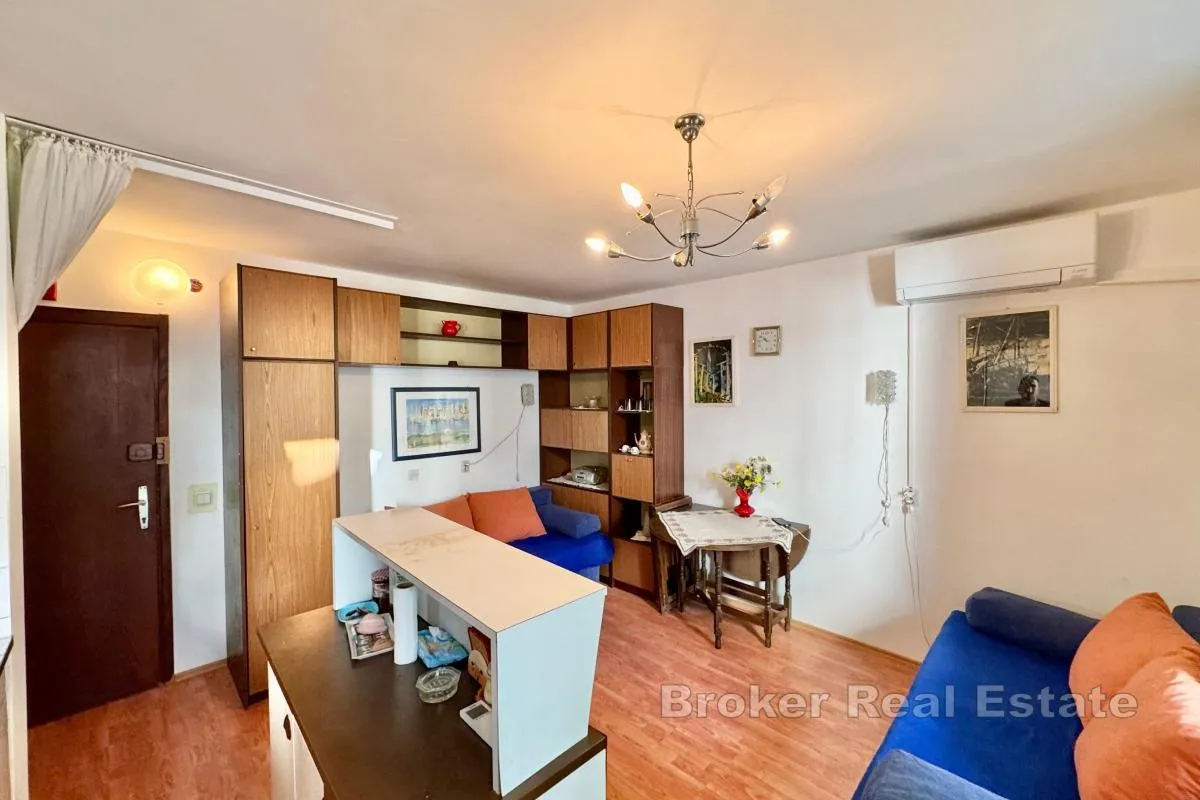 jednosoban apartman u blizini mora - slika 3