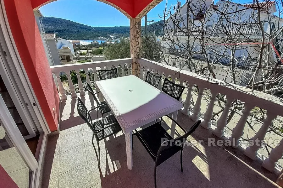 samostojeća kuća s pogledom na more - slika 4
