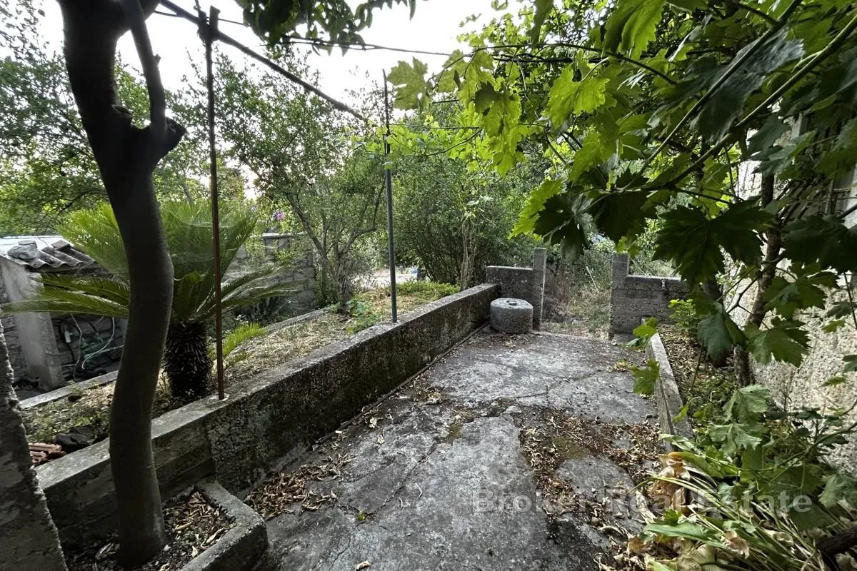 dvojna kamena kuca za renovaciju - slika 5