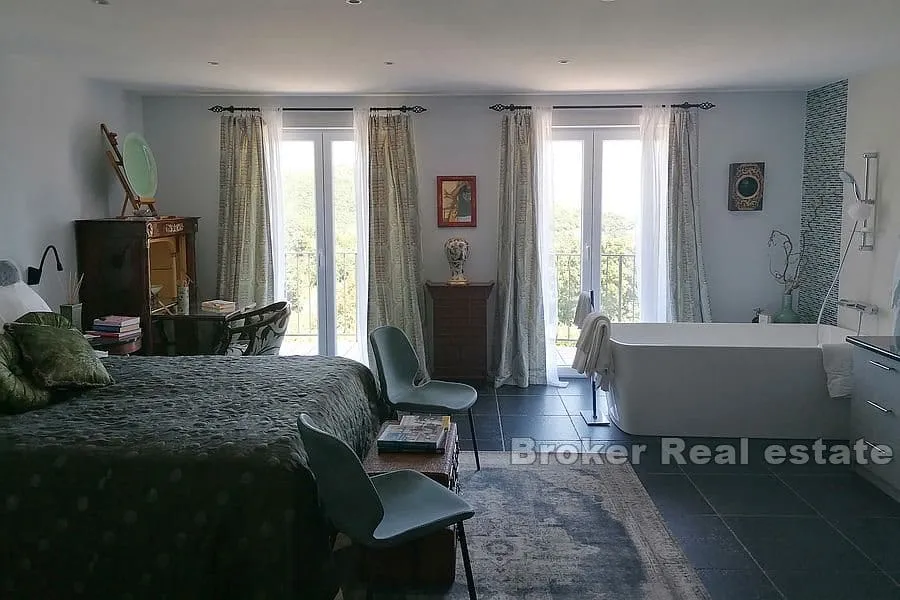 imanje s bazenom i pogledom na more - slika 6