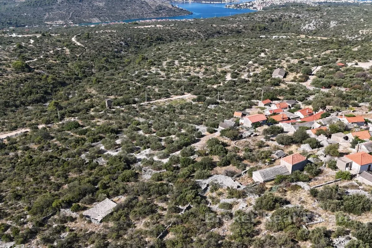 građevinsko zemljište s iznimnim pogledom na more - slika 2