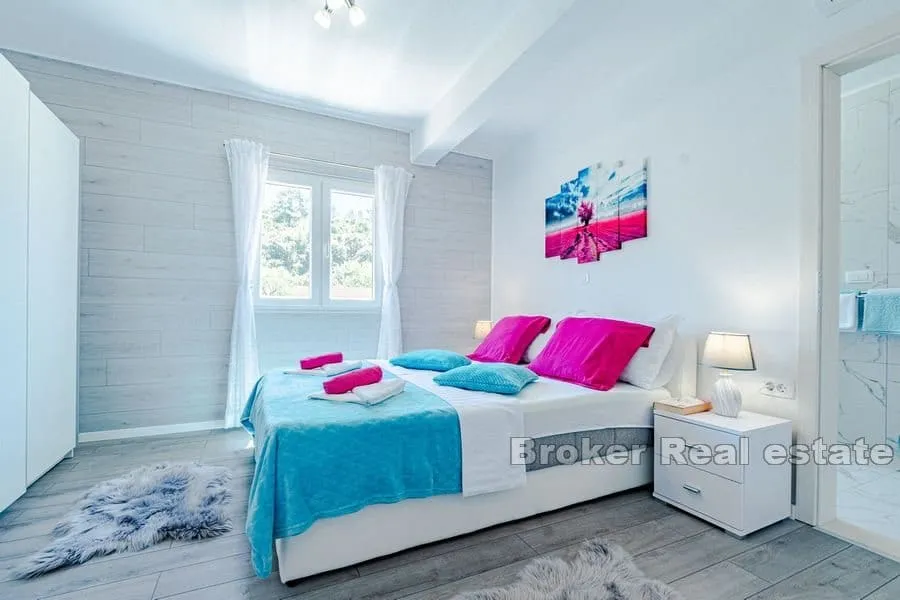 apartmanska kuća prvi red do mora - slika 15