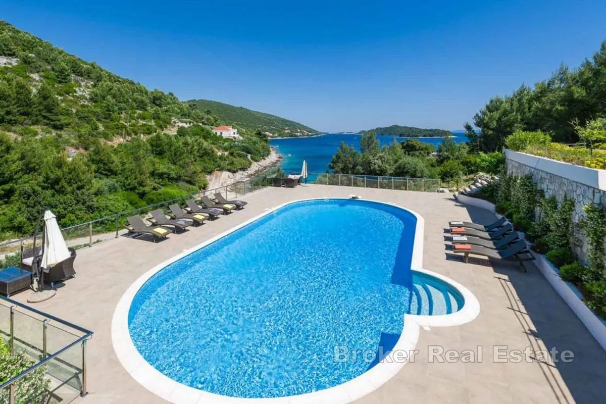 ekskluzivna vila uz more na južnoj obali korčule - slika 3
