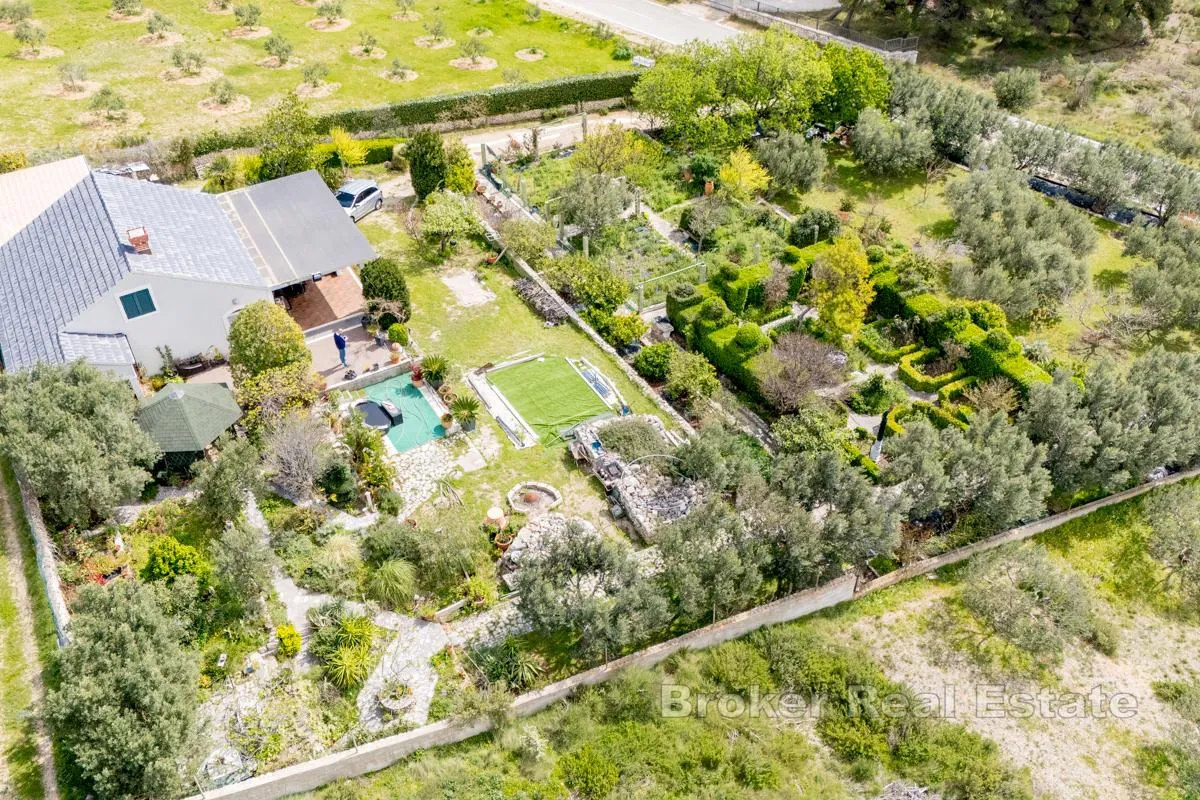 izuzetna nekretnina s pogledom na more - slika 1
