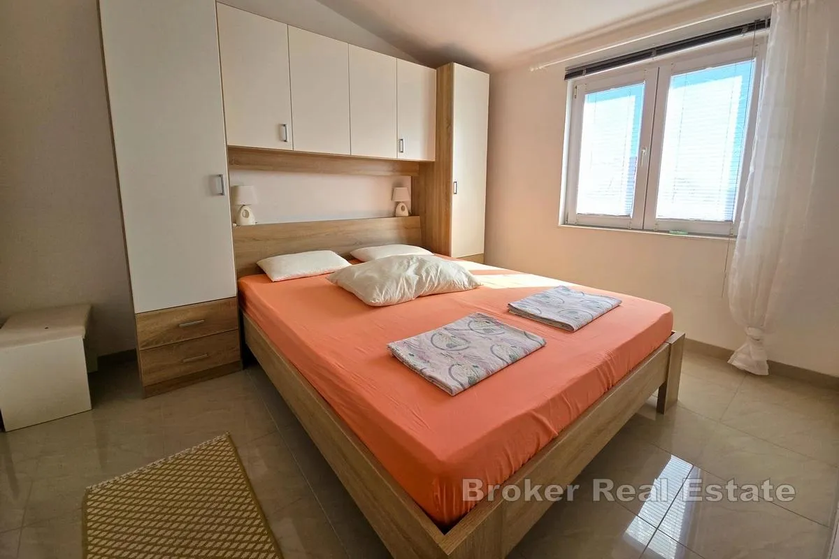 renovirana kuća s pogledom na more - slika 8