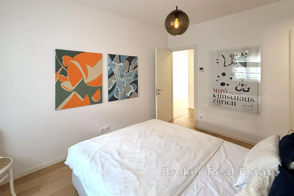 moderan stan na prestižnoj lokaciji s pogledom na more - slika 7