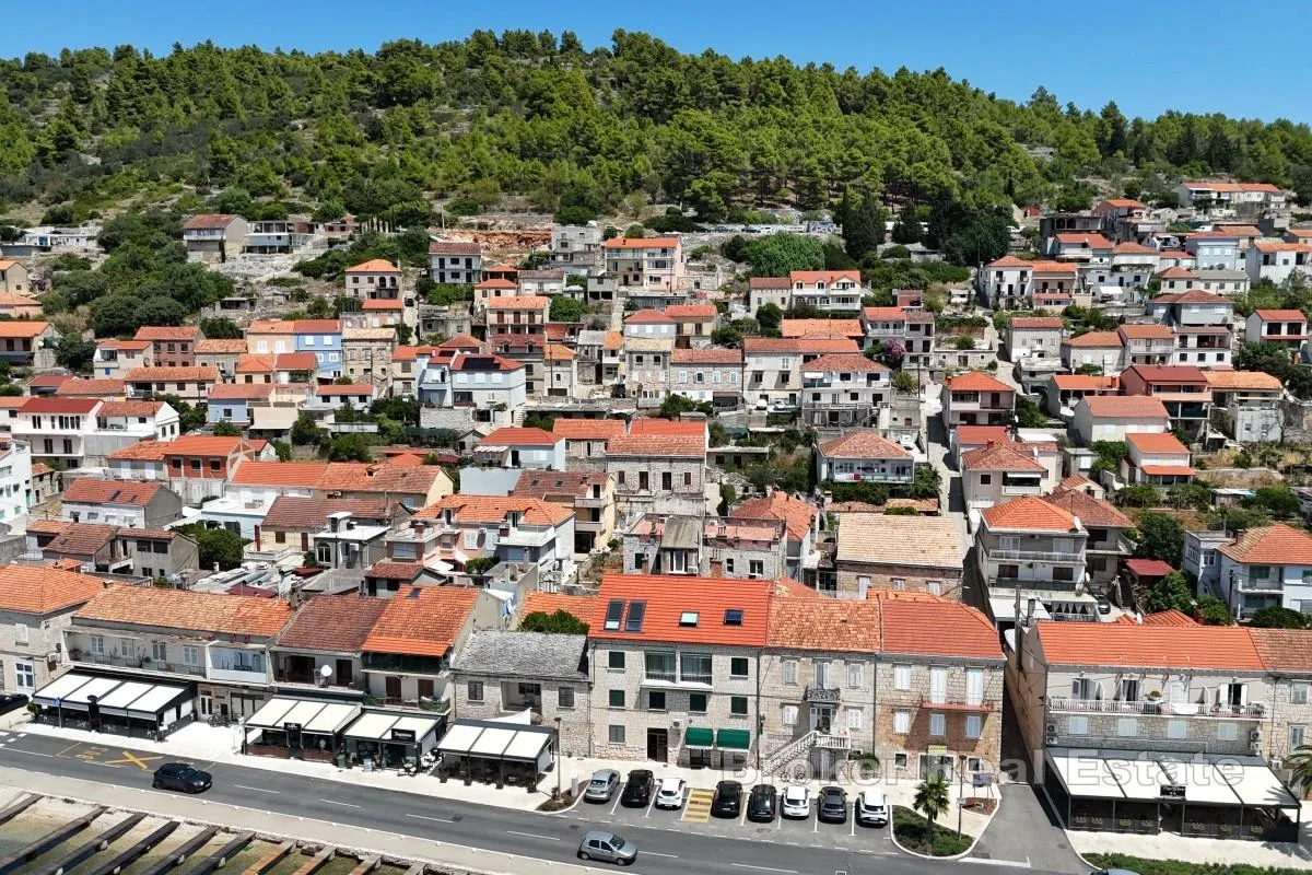 kamena kuća u centru - slika 12