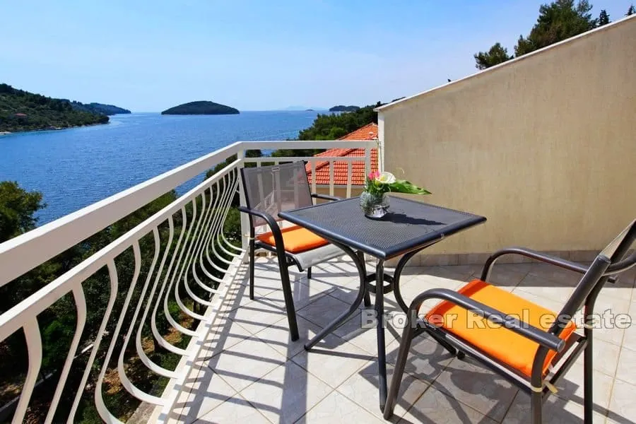 vila - hotel u prvom redu do mora - slika 2