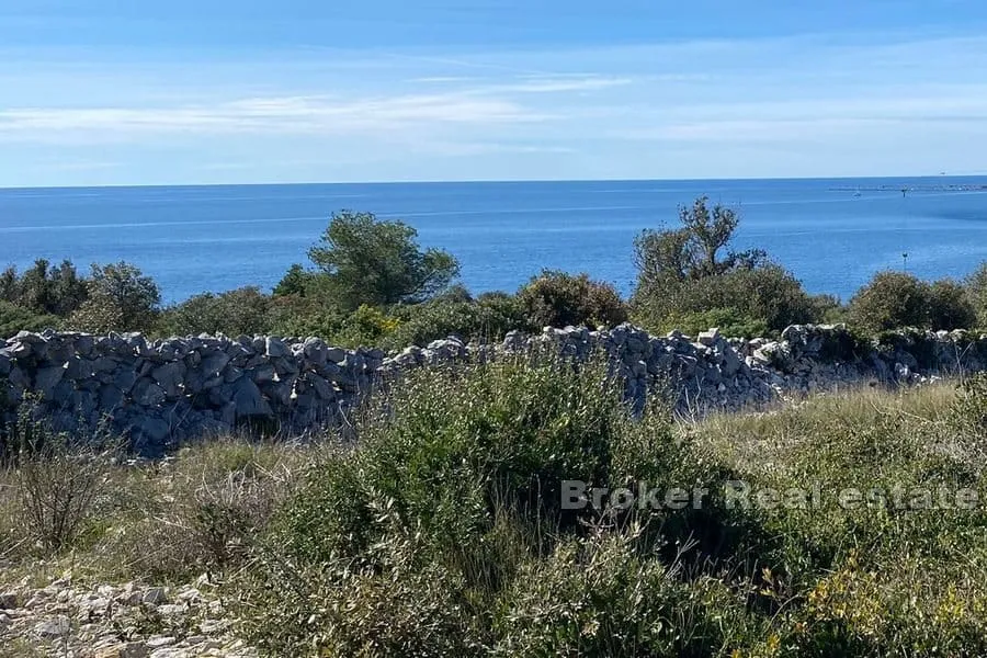 Građevinsko zemljište s pogledom na more - Rogoznica