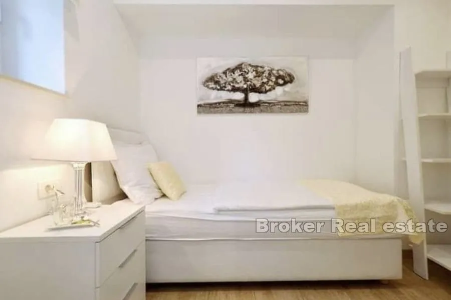 bačvice, apartman na jedinstvenoj lokaciji - slika 10