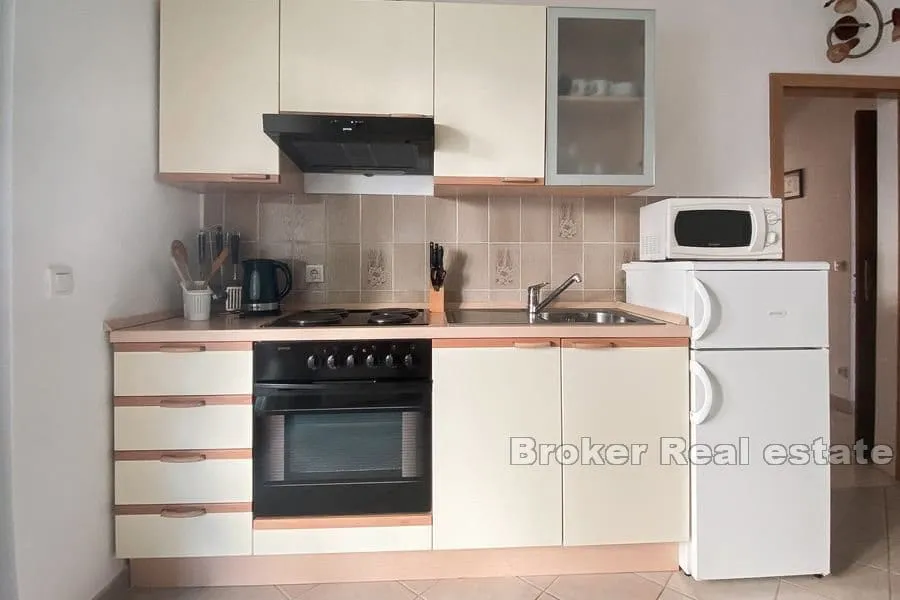 apartmanska kuća blizu mora - slika 6