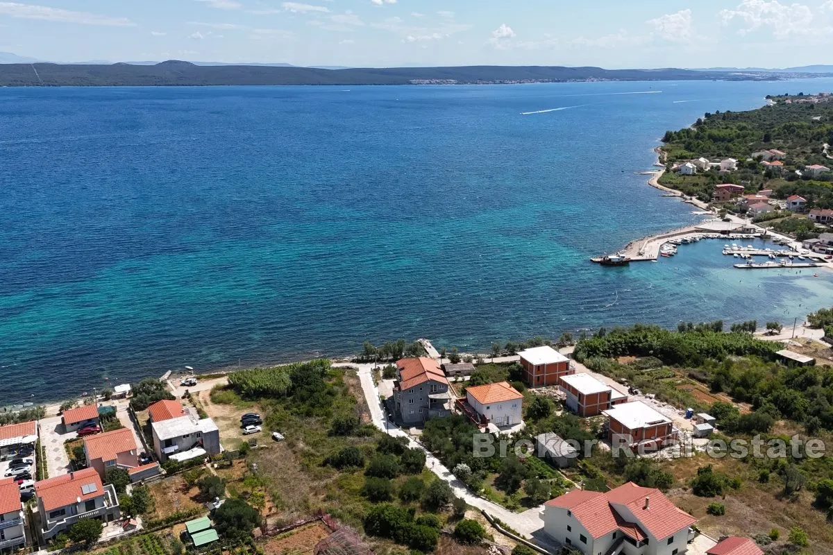 Građevinsko zemljište u prvom redu do mora - Pašman