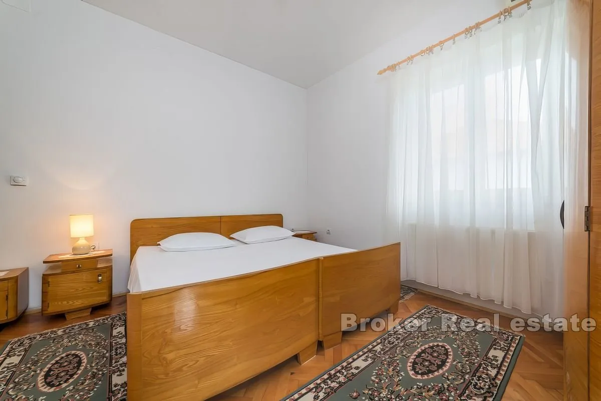 apartmanska kuća blizu plaže - slika 7