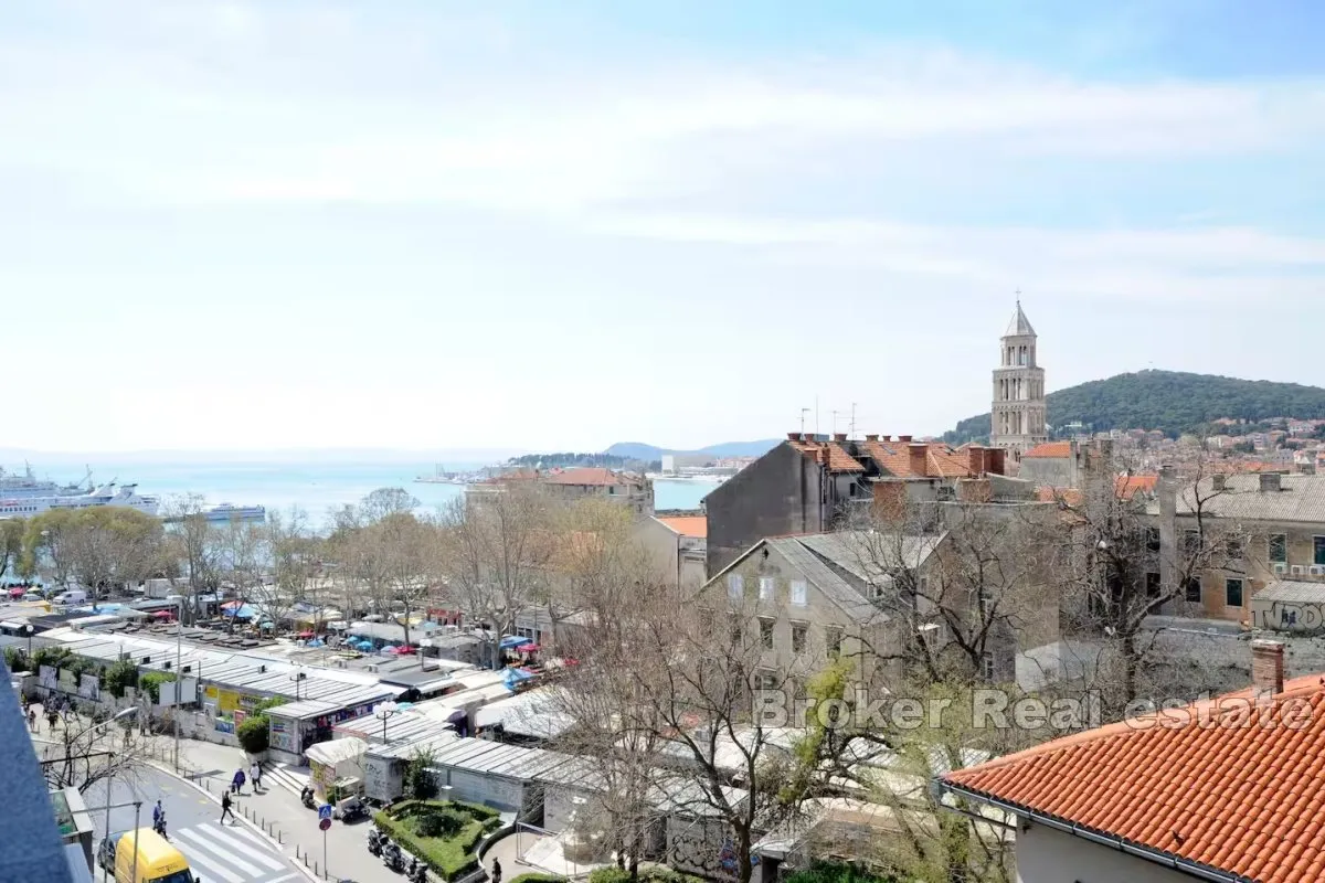 Dvije uhodane turističke jedinice u centru grada - Grad, Split grad