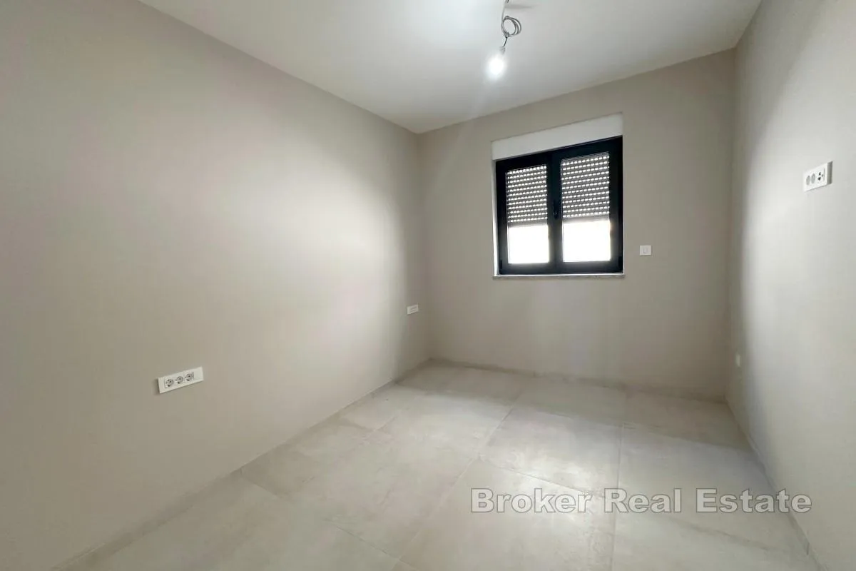 apartmani u novogradnji s pogledom na more - slika 11