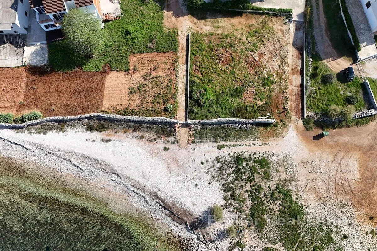 građevinsko zemljište u prvom redu do mora - slika 5