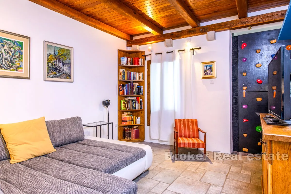 jedinstvena kamena vila na prestižnoj lokaciji s panoramskim pogledom na more - slika 24