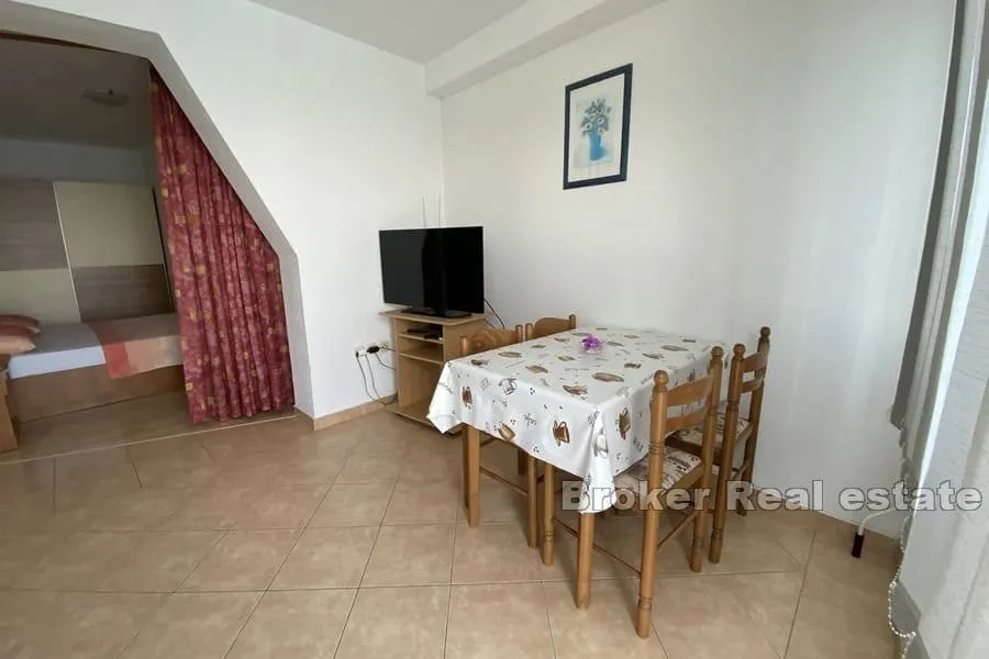 apartmanska kuća prvi red do mora - slika 5