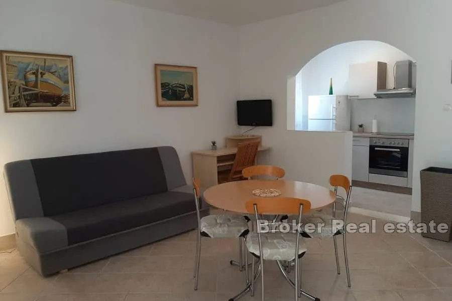 apartmanska kuća blizu mora - slika 5