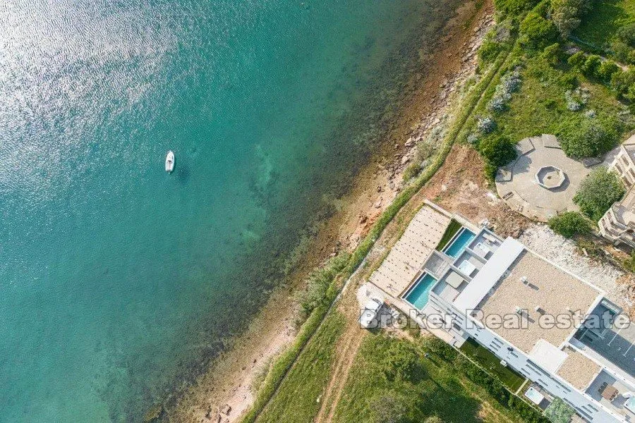 apartmani prvi red do mora - slika 3
